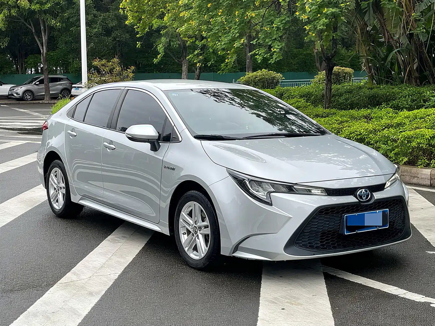 Toyota Levin 2021 Dual Engine 1.8H E-CVT Luxury Edition фото 3