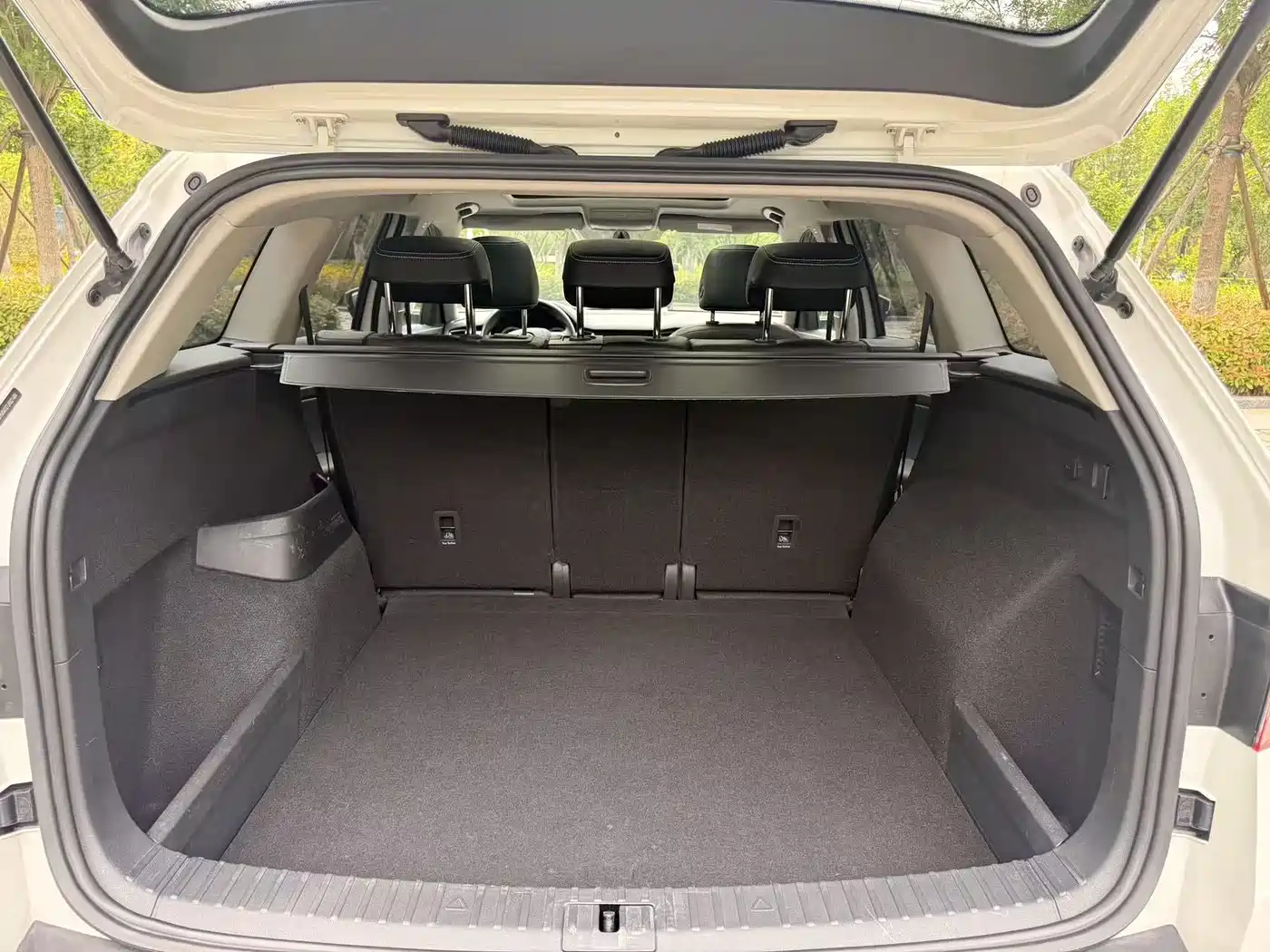 Škoda Kodiaq 2018 Facelift TSI330 5-seat 2WD Premium Luxury Edition фото 12