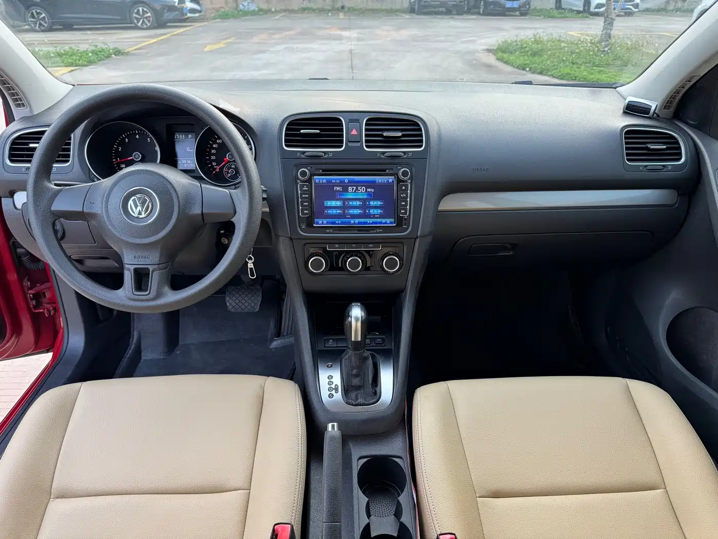 Фото 10 - Volkswagen Golf