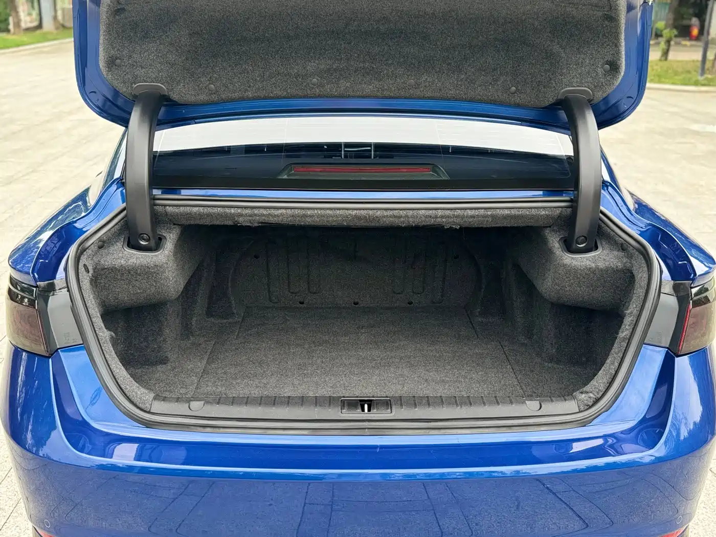 GEELY AUTOMOBILE BORUI