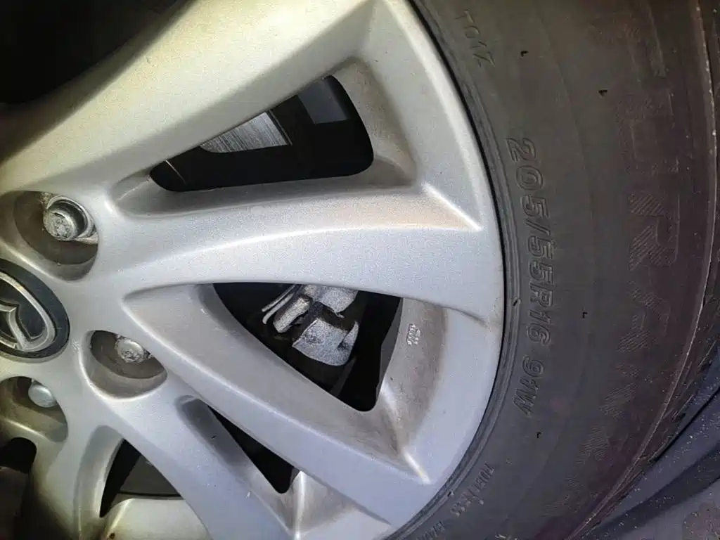 Mazda Mazda5 2014 2013 2.0L Automatic Luxury