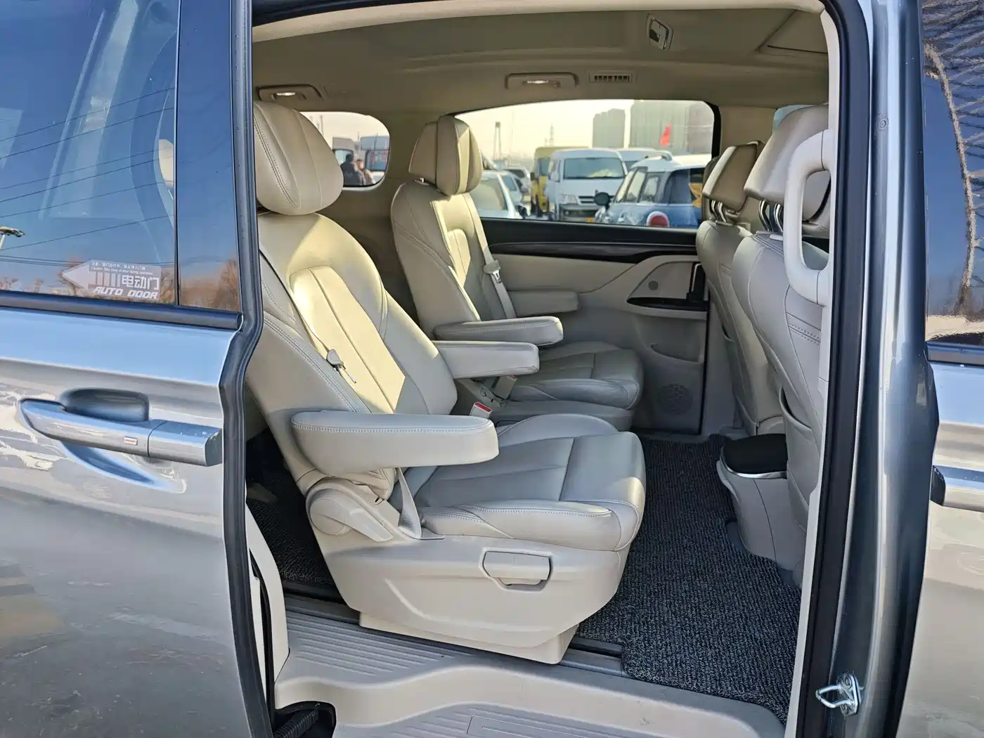 Buick GL8 2023 ES Landmaster Comfort фото 11