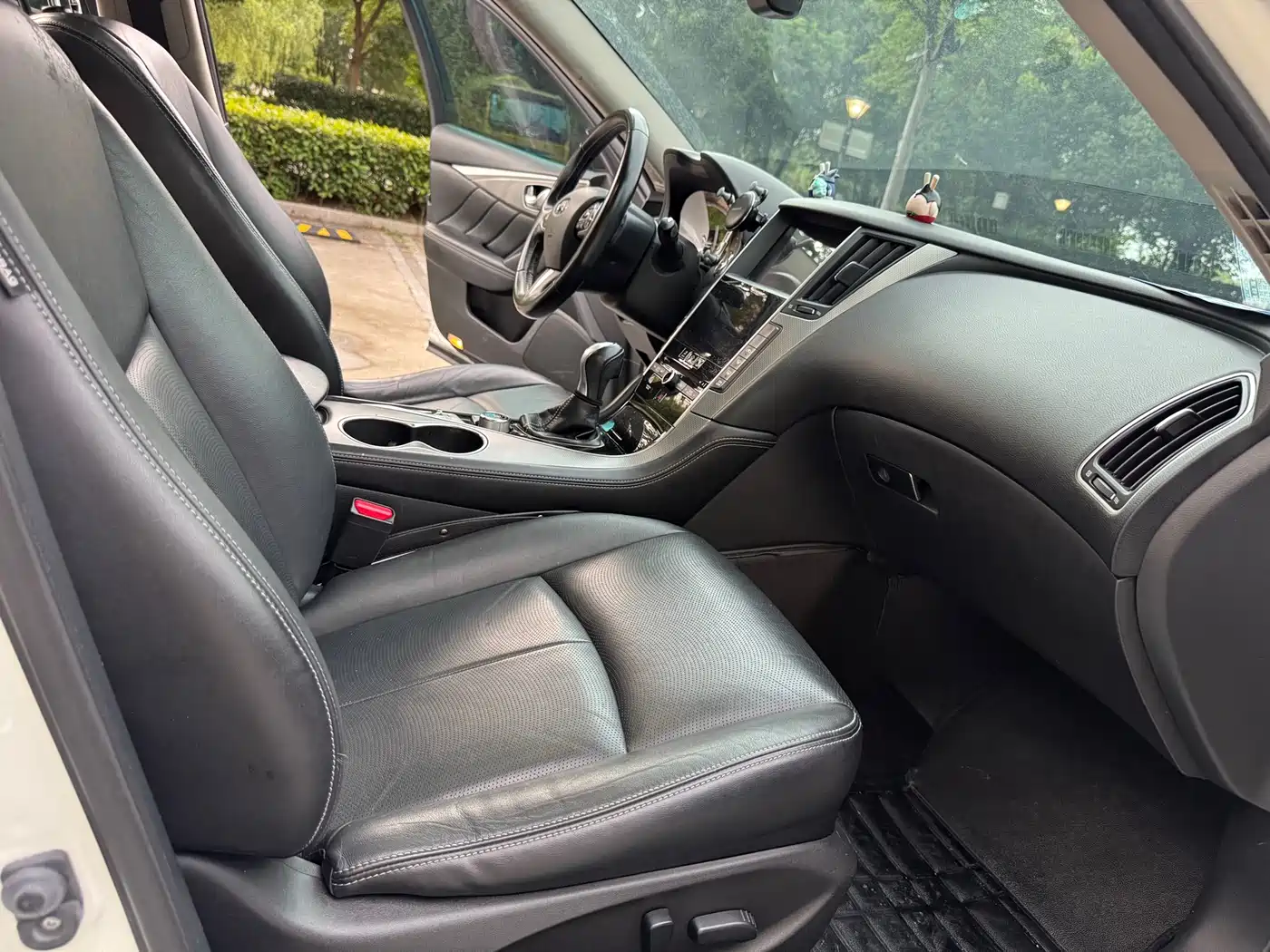 Фото 8 - Infiniti Q50L