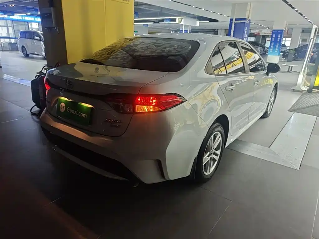Toyota Levin 2021 185T CVT Luxury Edition фото 7