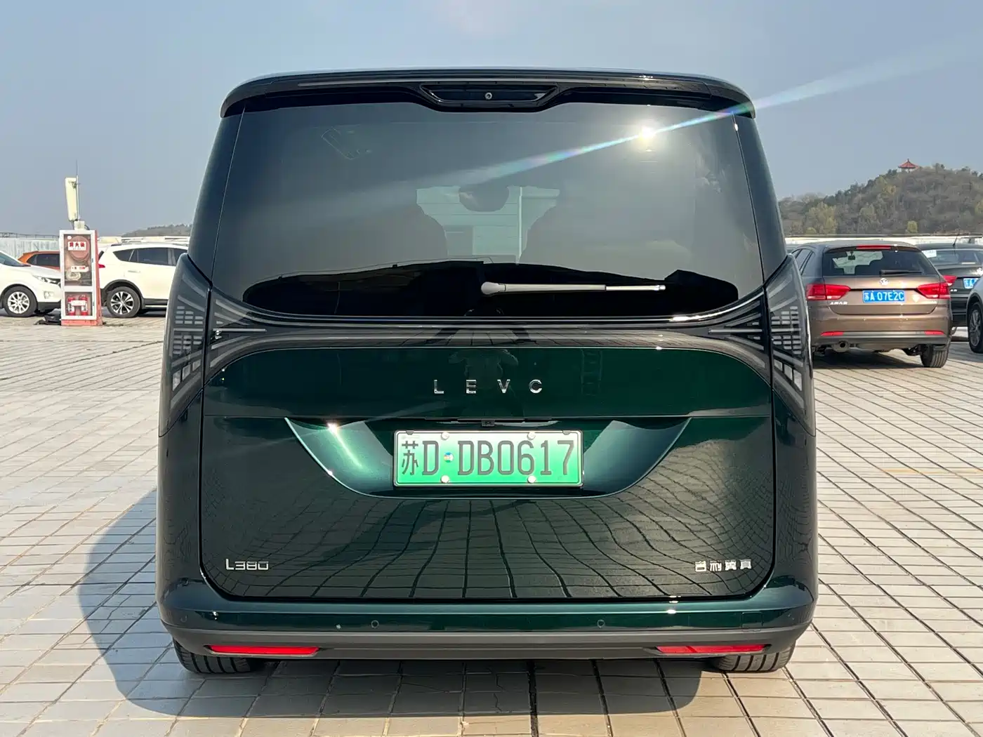 GEELY GALAXY WING TRUE L380