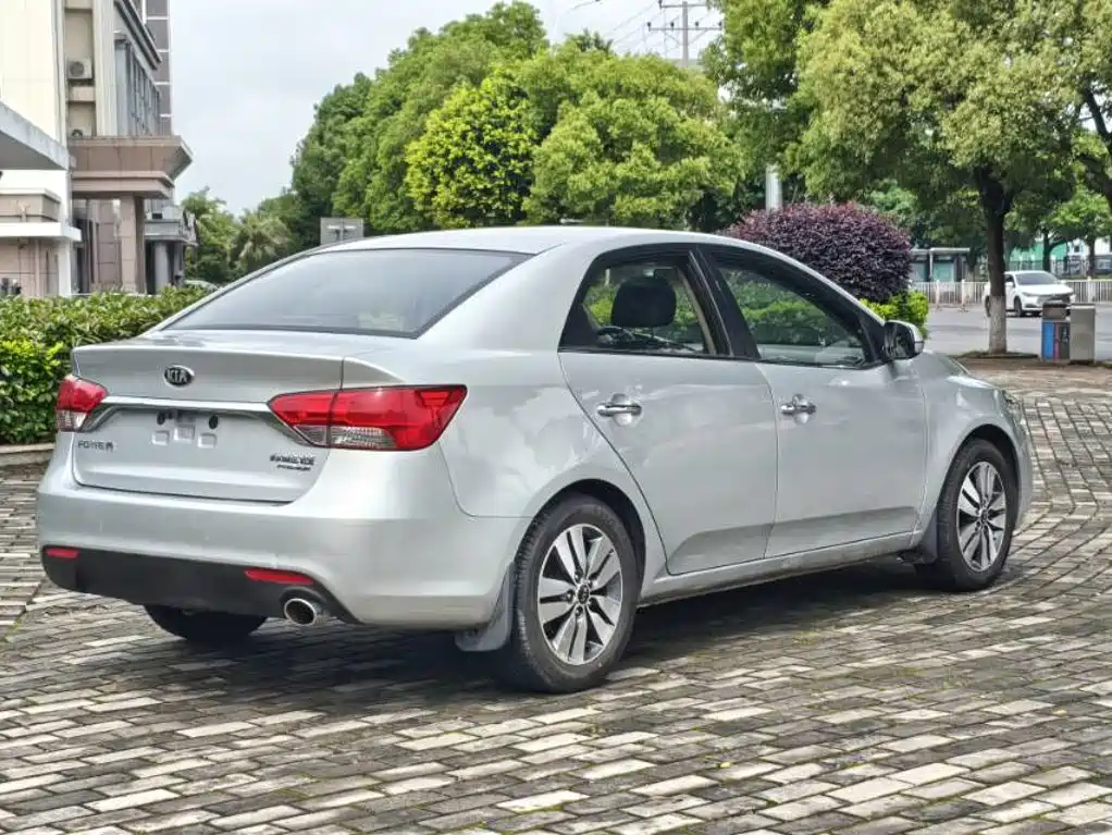 Kia Forte 2014 2014 1.6L AT GLS
