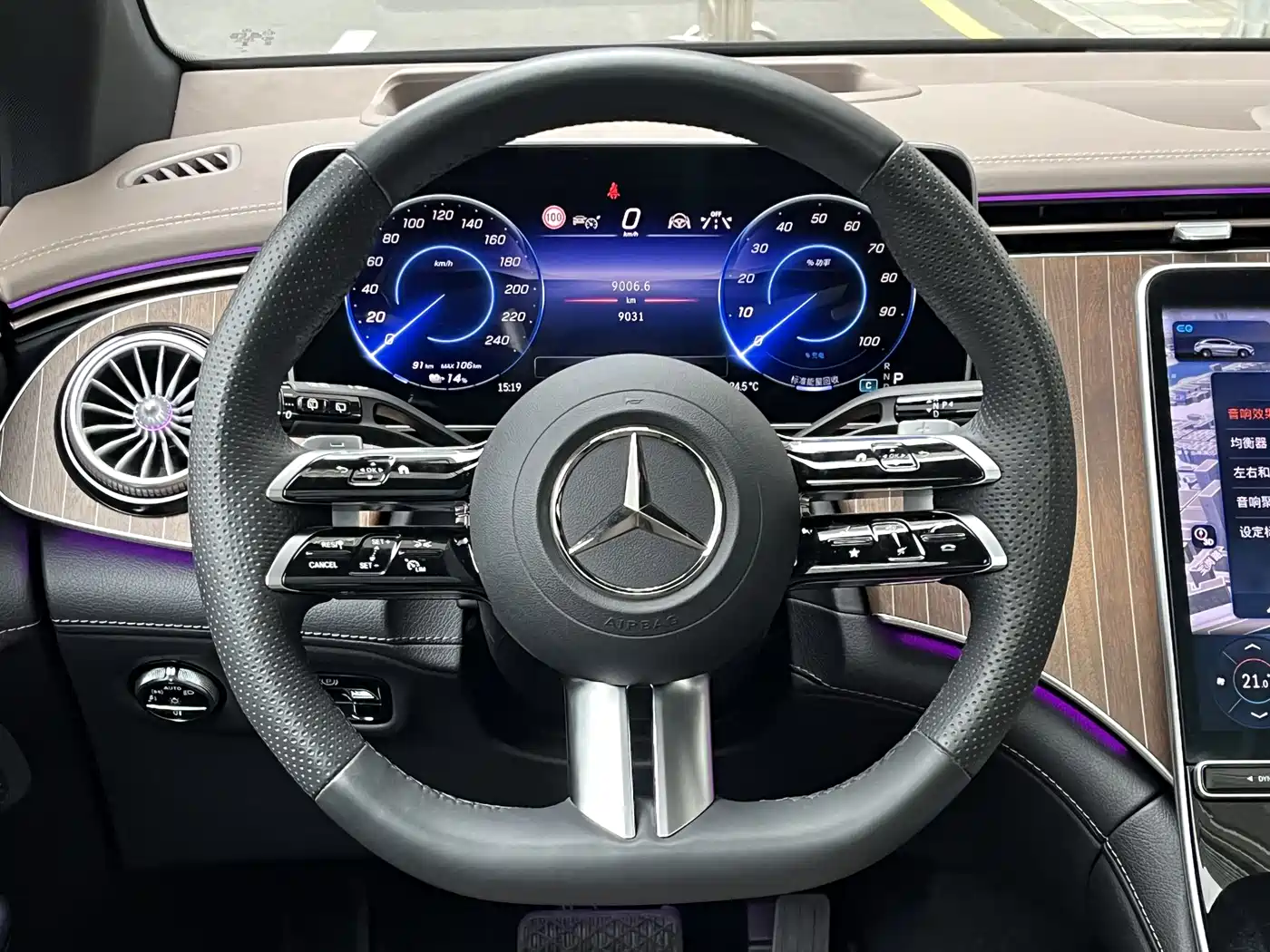 Mercedes-Benz EQE SUV 2024 500 4MATIC Luxury Edition фото 14