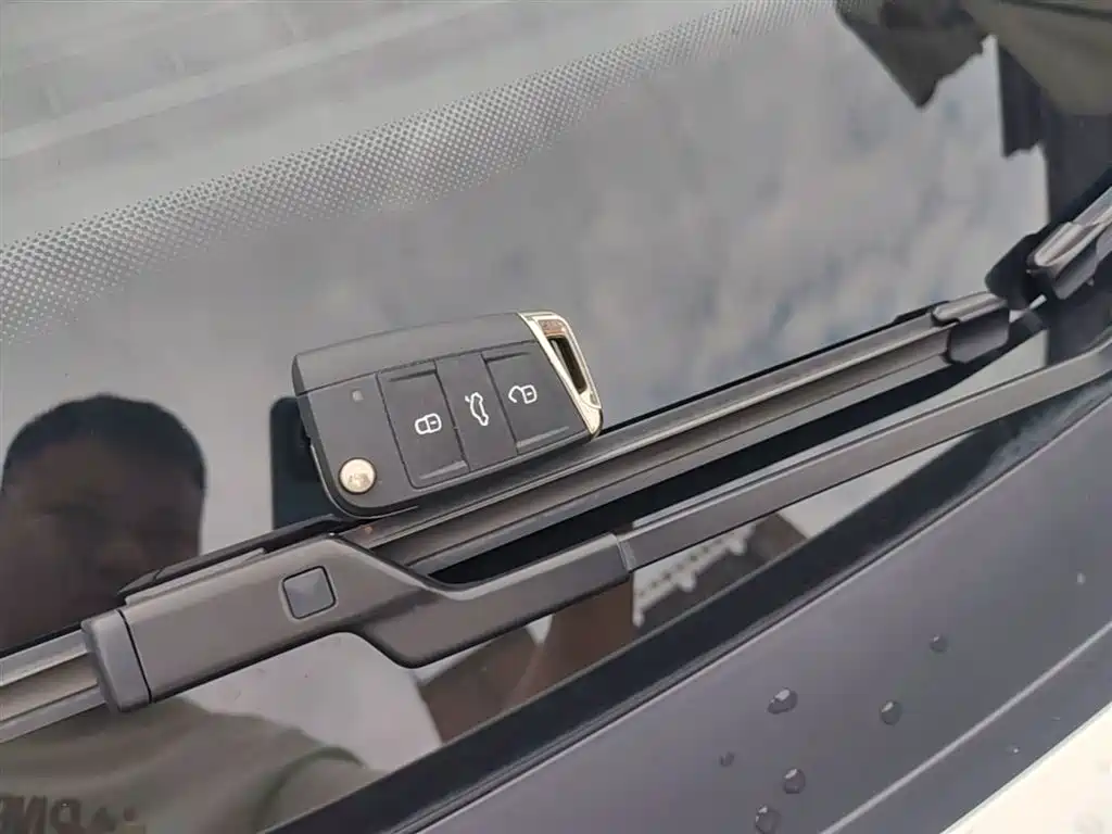 Volkswagen Lavida 2022 1.5L Auto Comfort Edition фото 9