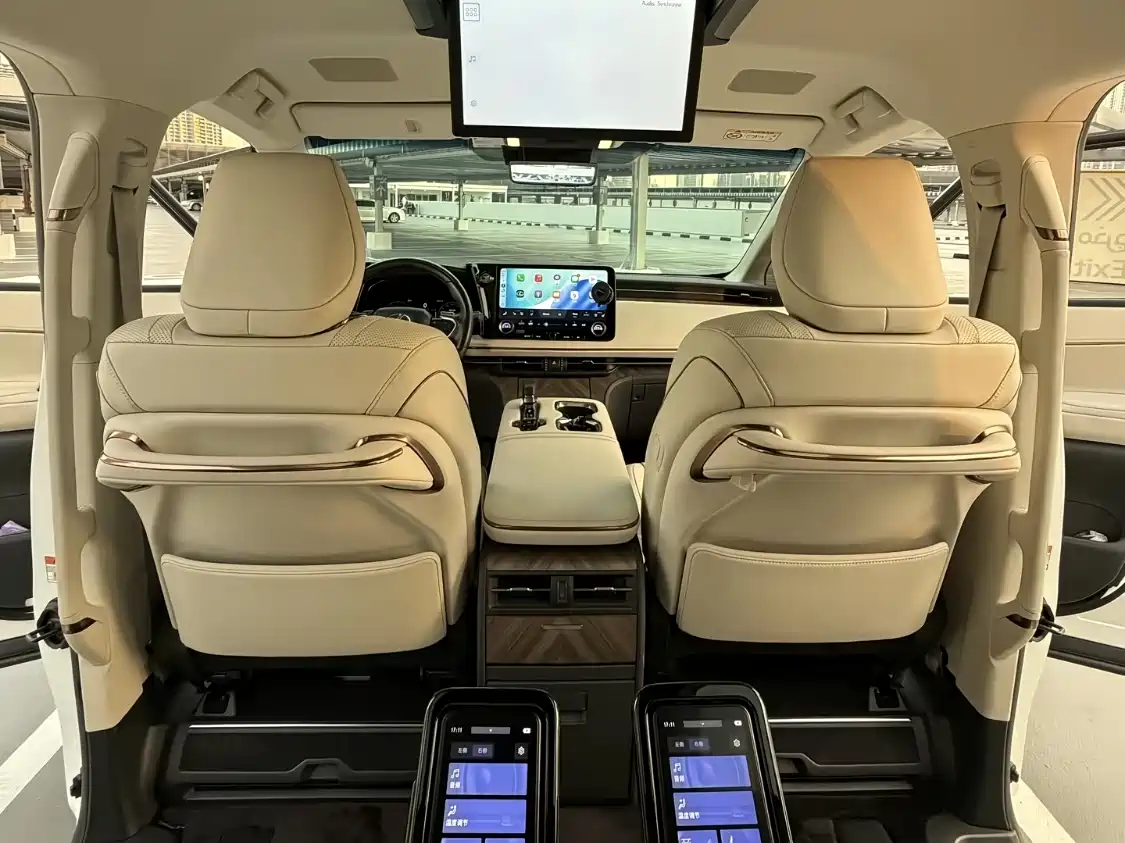 Lexus LM 2025 Model 350h Seven-Seater Elegance Edition фото 15