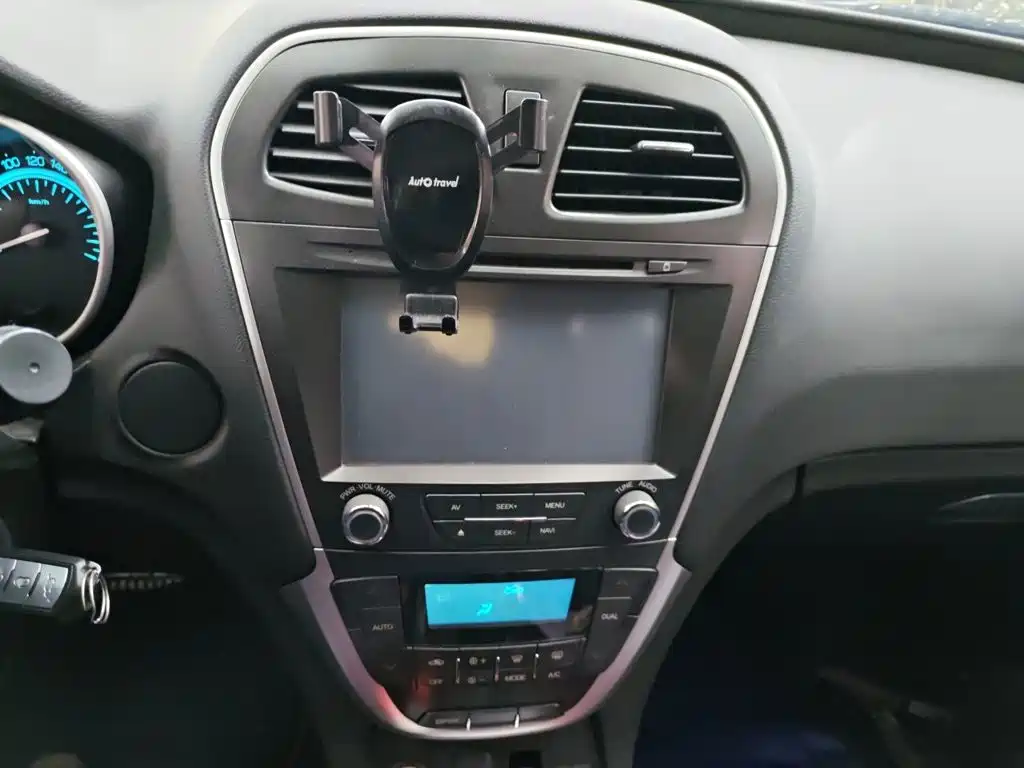 GAC Trumpchi Trumpchi GS5 2014 2014 2.0L Automatic 2WD Premium Edition