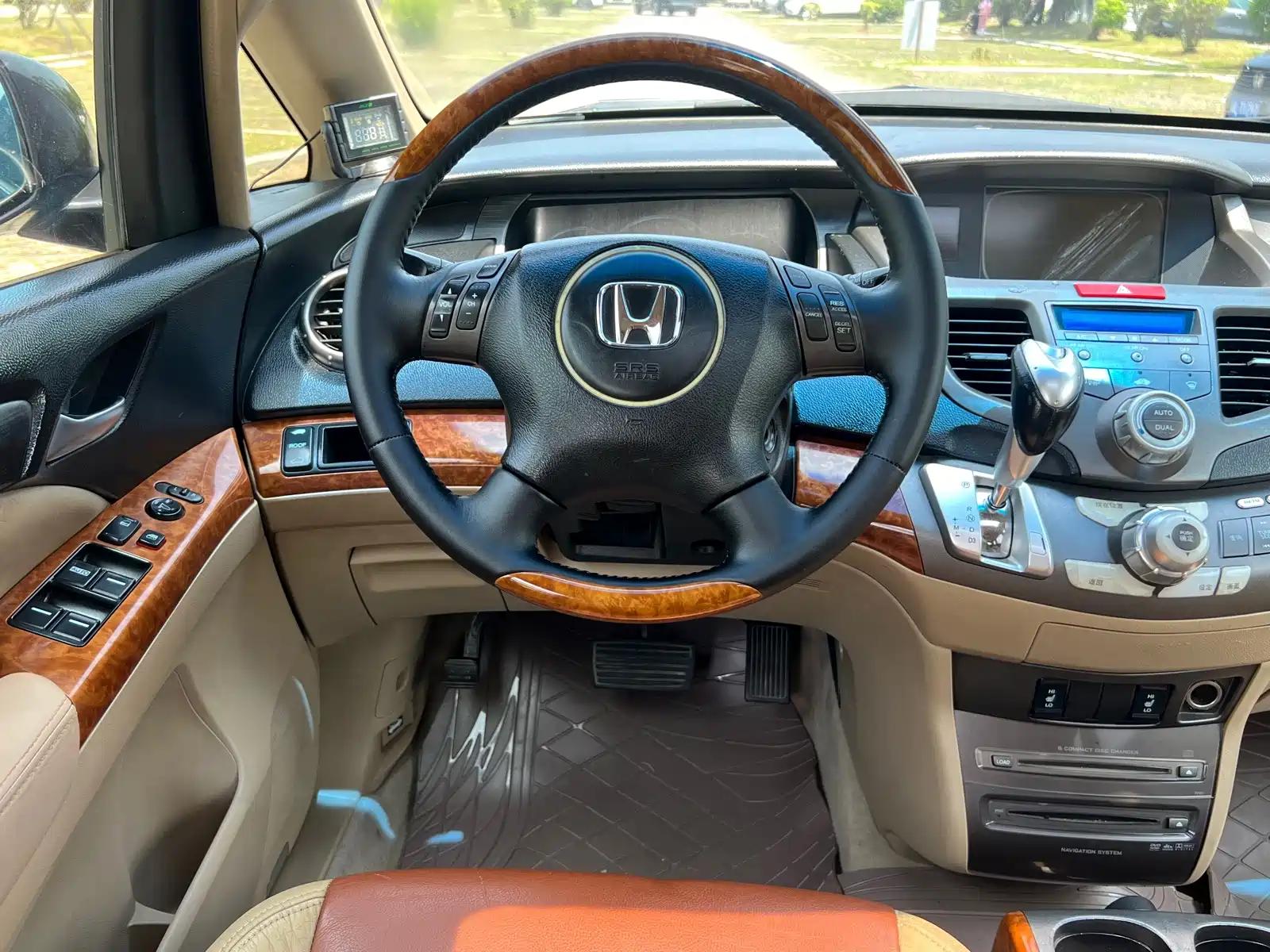 Photo 14 - Honda Odyssey