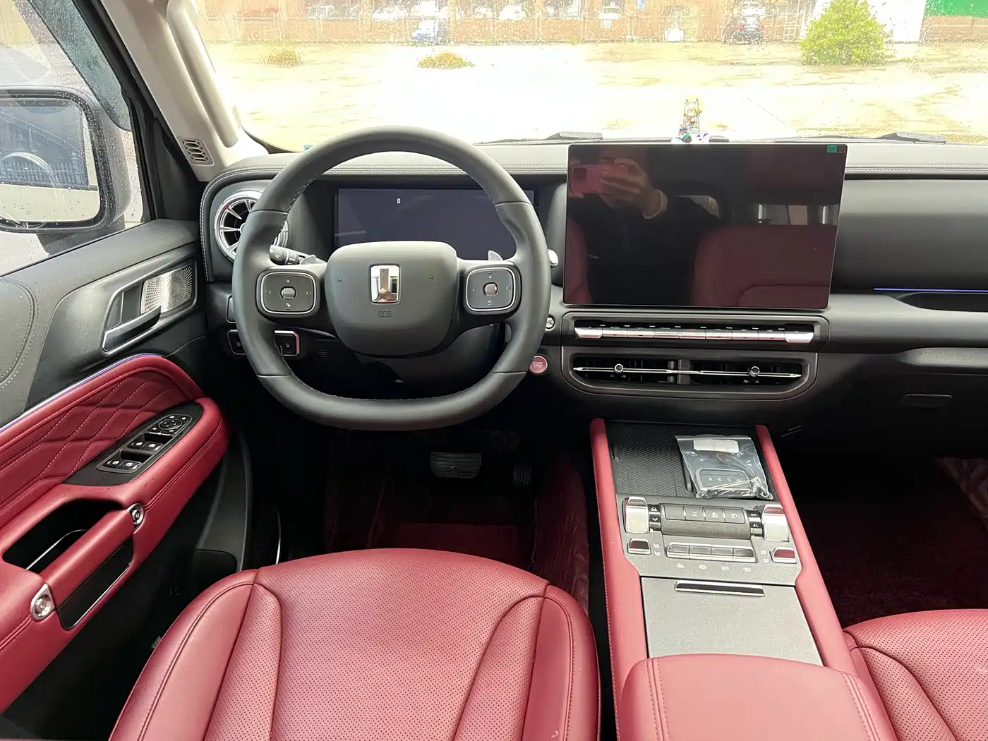 TANK TANK 300 NEW ENERGY