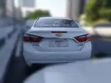 Photo 5 - Chevrolet Cruze