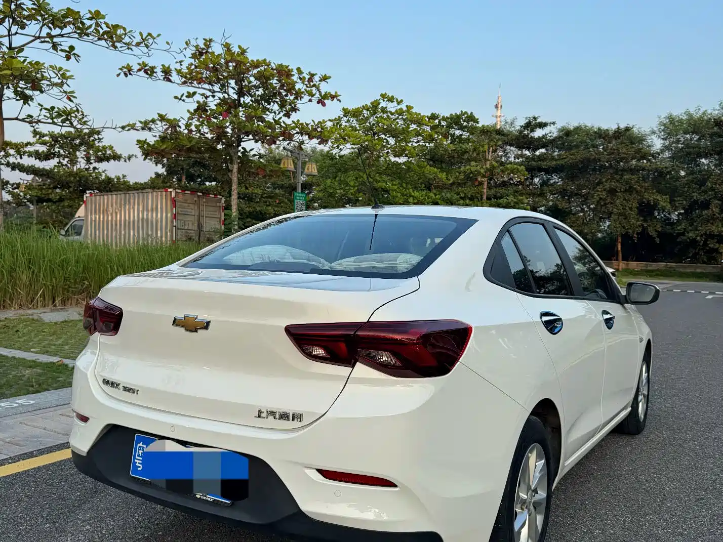 Photo 6 - Chevrolet Cavalier