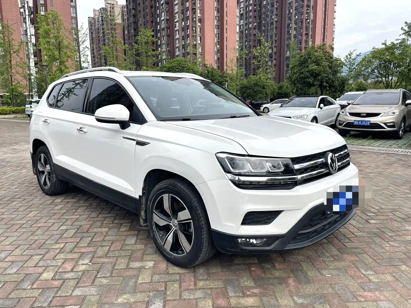 Volkswagen Tharu 2020 280TSI 2WD Luxury Edition China VI фото 3