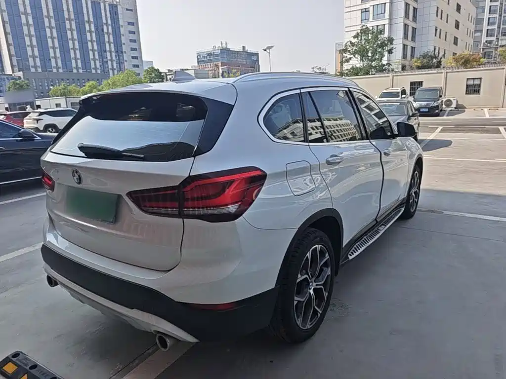 Фото 7 - BMW X1