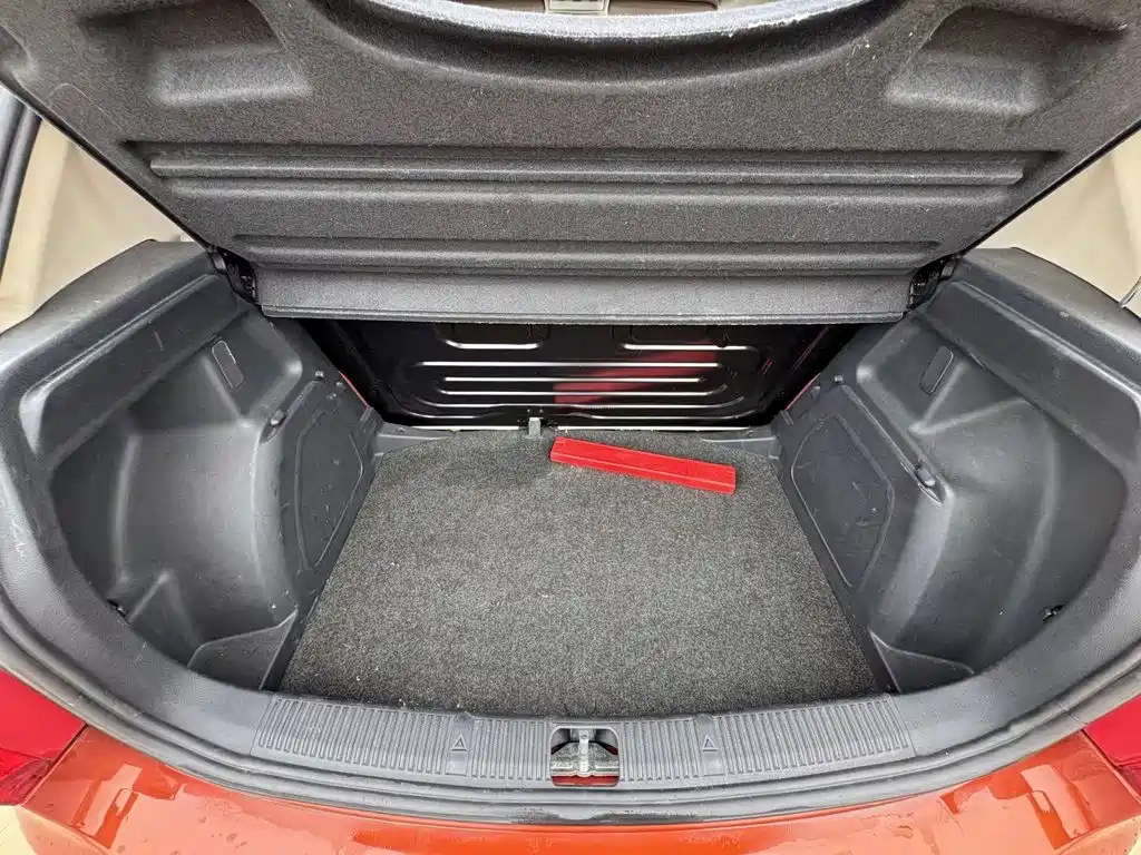 Škoda Fabia 2015 2014 1.4L Automatic Crystal Edition