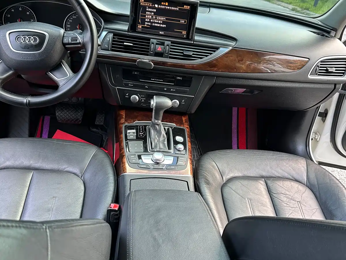 Audi A6L 2014 30 FSI Comfort фото 16