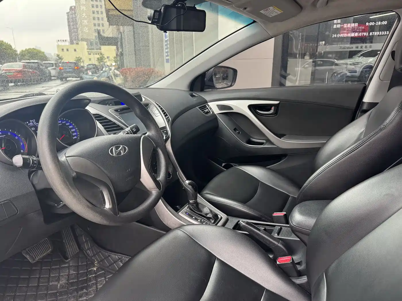 Hyundai Langdong 2012 1.6L Automatic Fashion фото 11