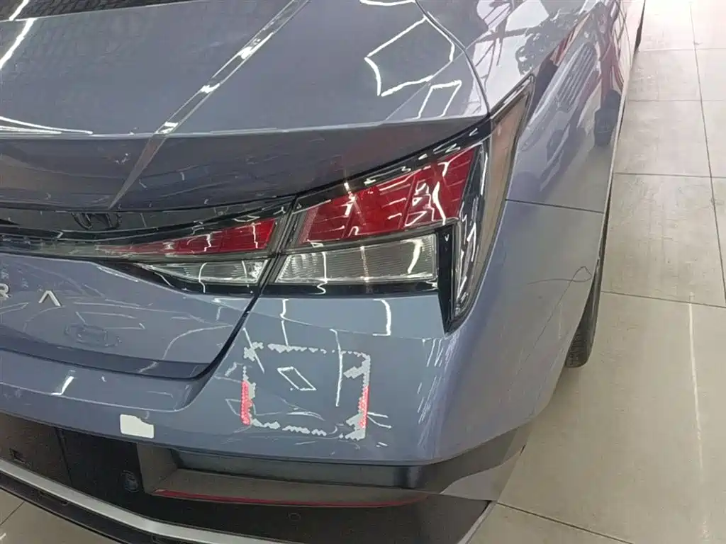 Hyundai Elantra 2023 1.5L CVT GLX Elite Edition фото 8