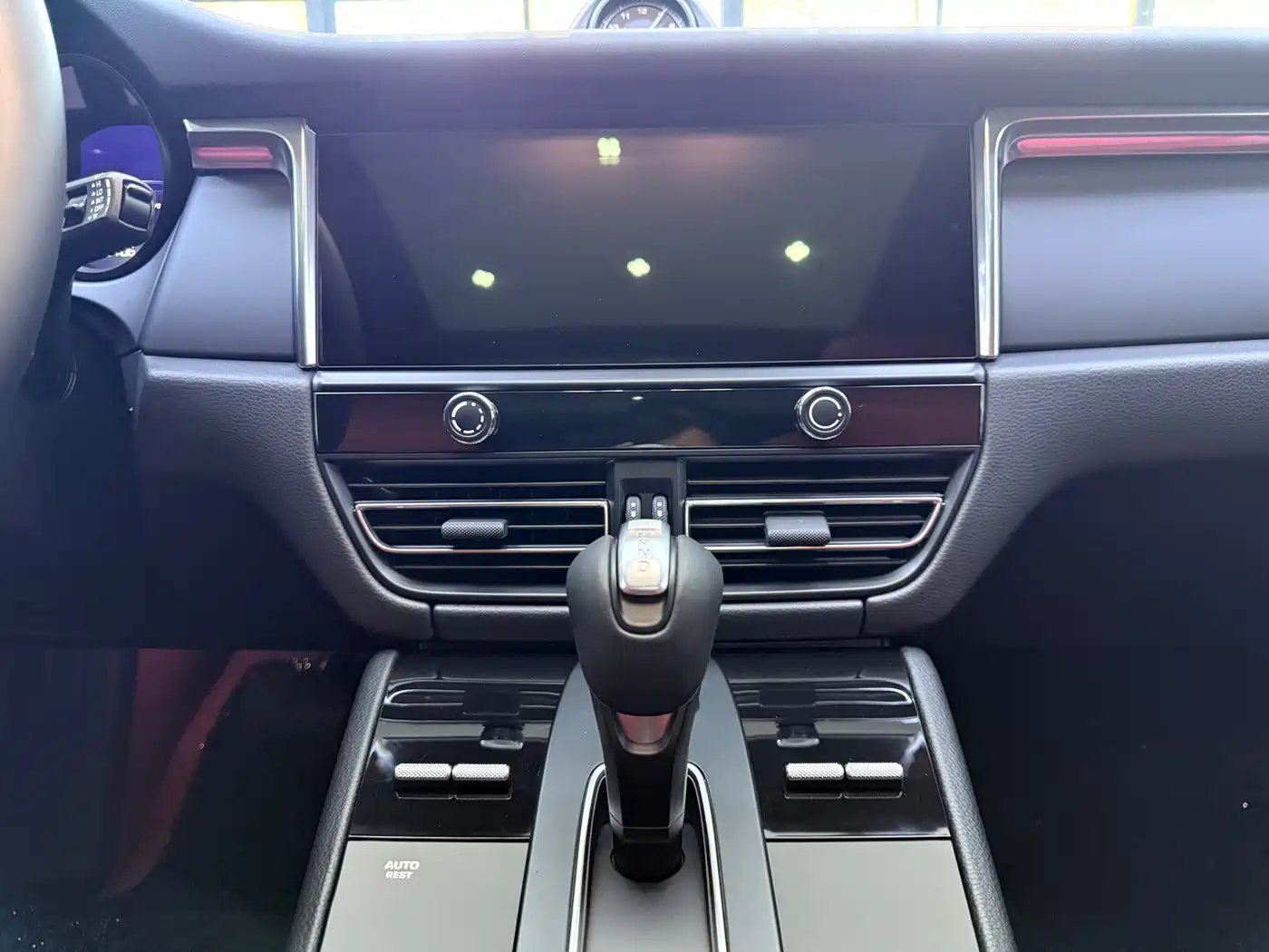 Porsche Macan 2025 Macan 2.0T Dream Chaser Edition фото 18