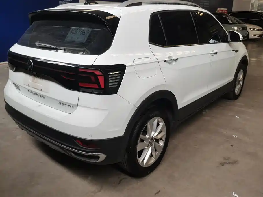 Volkswagen T-Cross 2023 280TSI DSG Luxury Edition фото 3