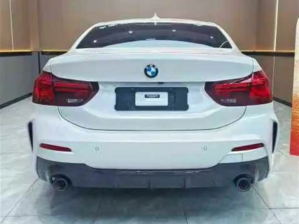 BMW 1 Series 2021 120i M Sport фото 8