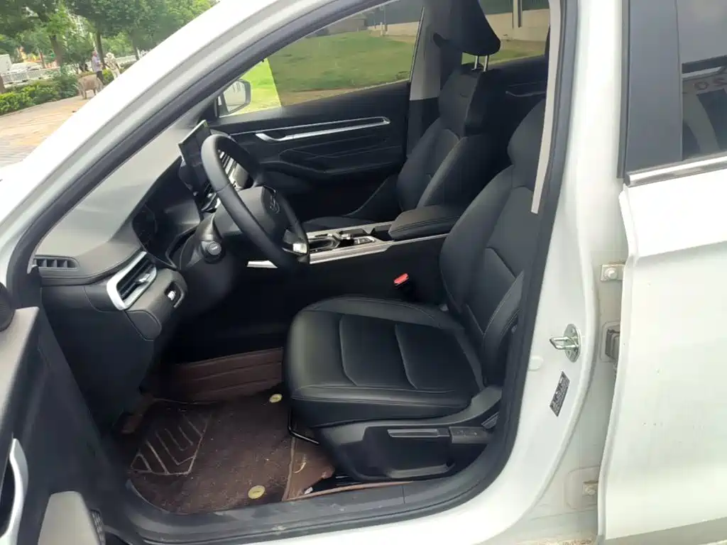 Geely Emgrand 2025 2025 4th Gen 1.5L CVT Premium