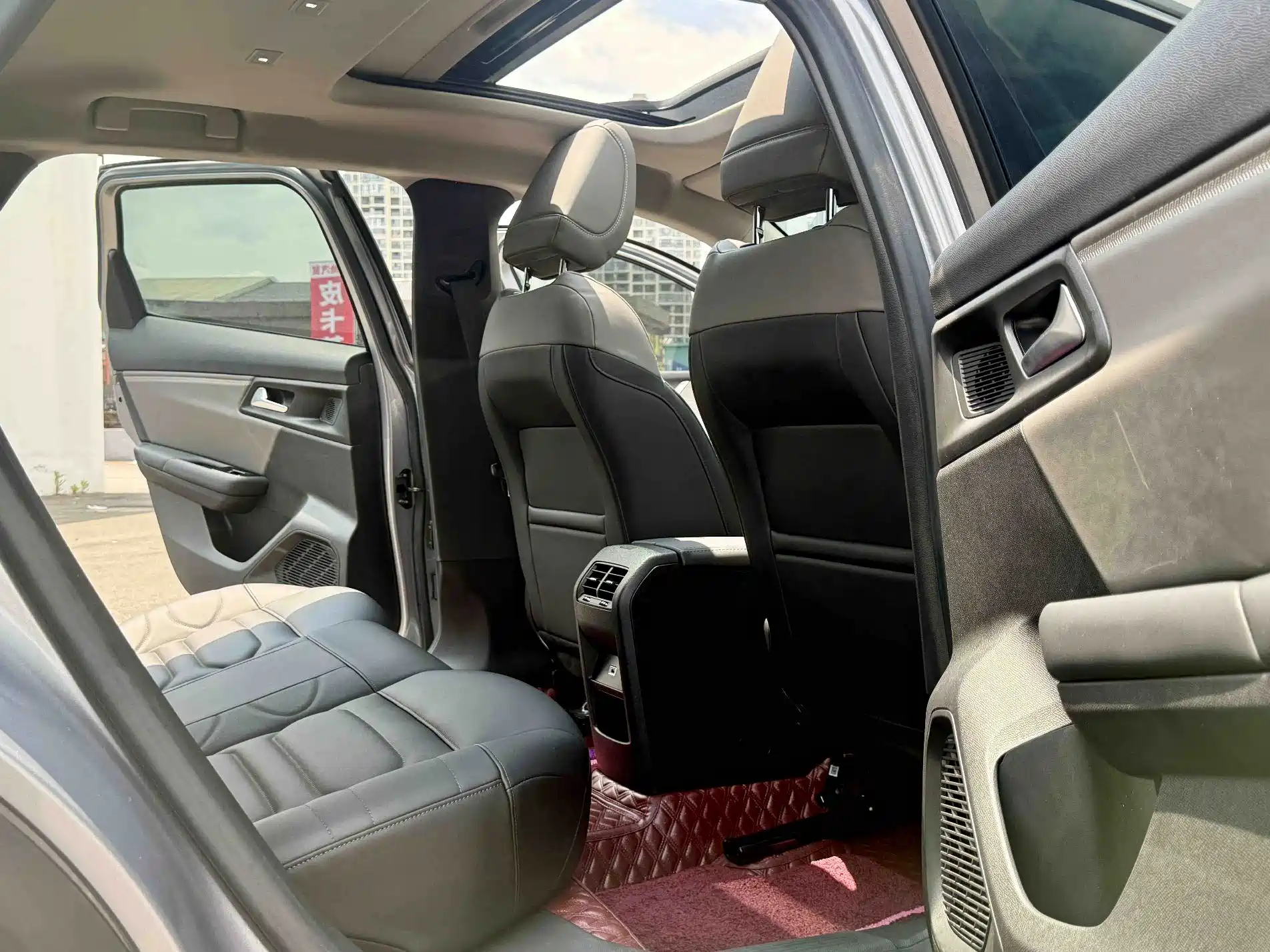 Фото 7 - Citroën Versailles C5 X