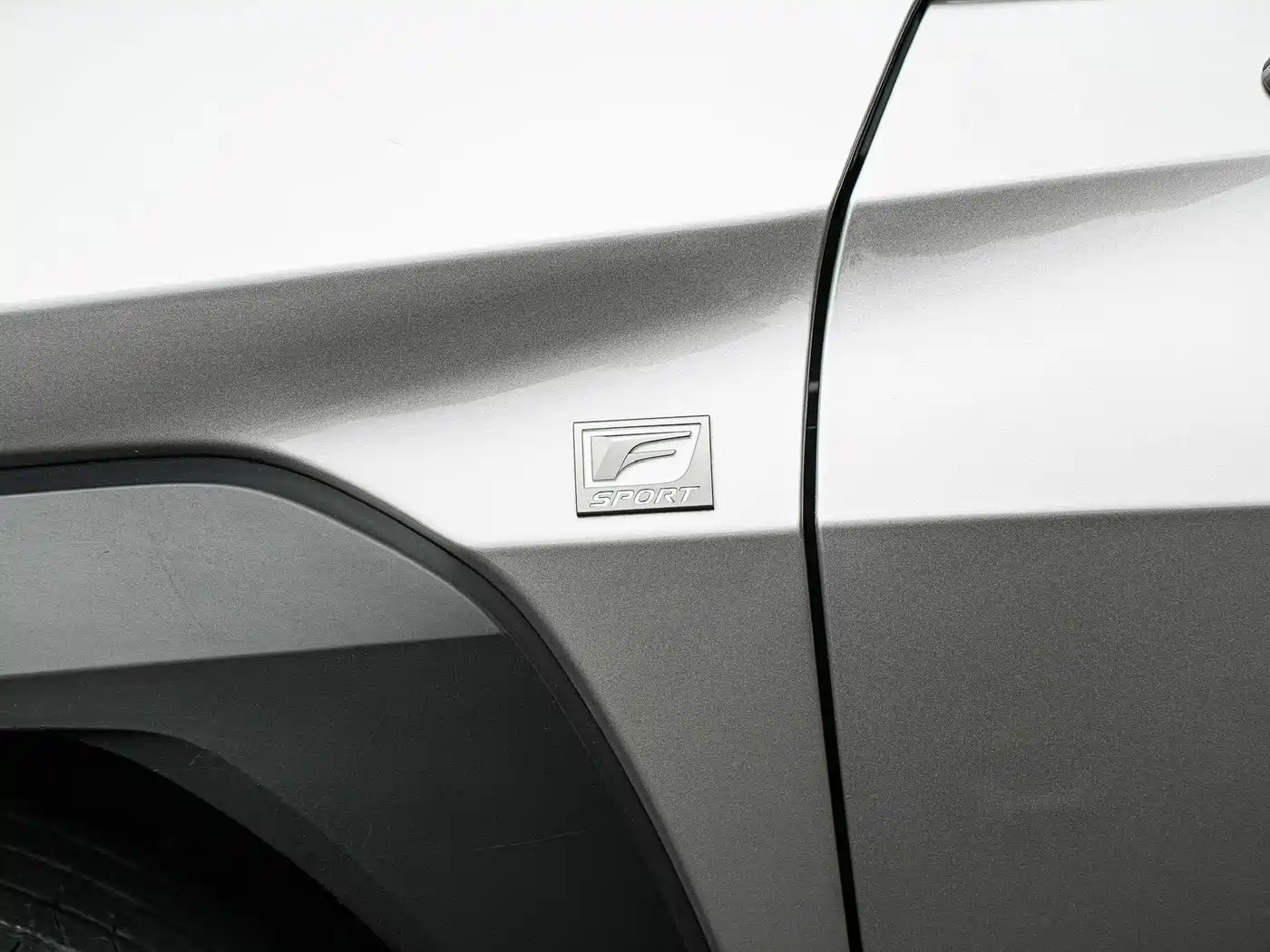 Photo 9 - Lexus UX