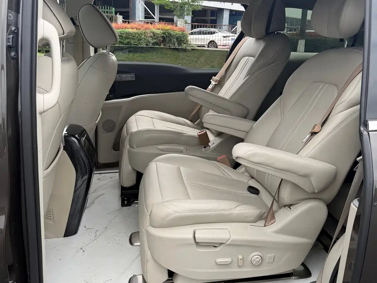 Buick GL8 2020 Model Land Business Class 652T Comfort фото 12