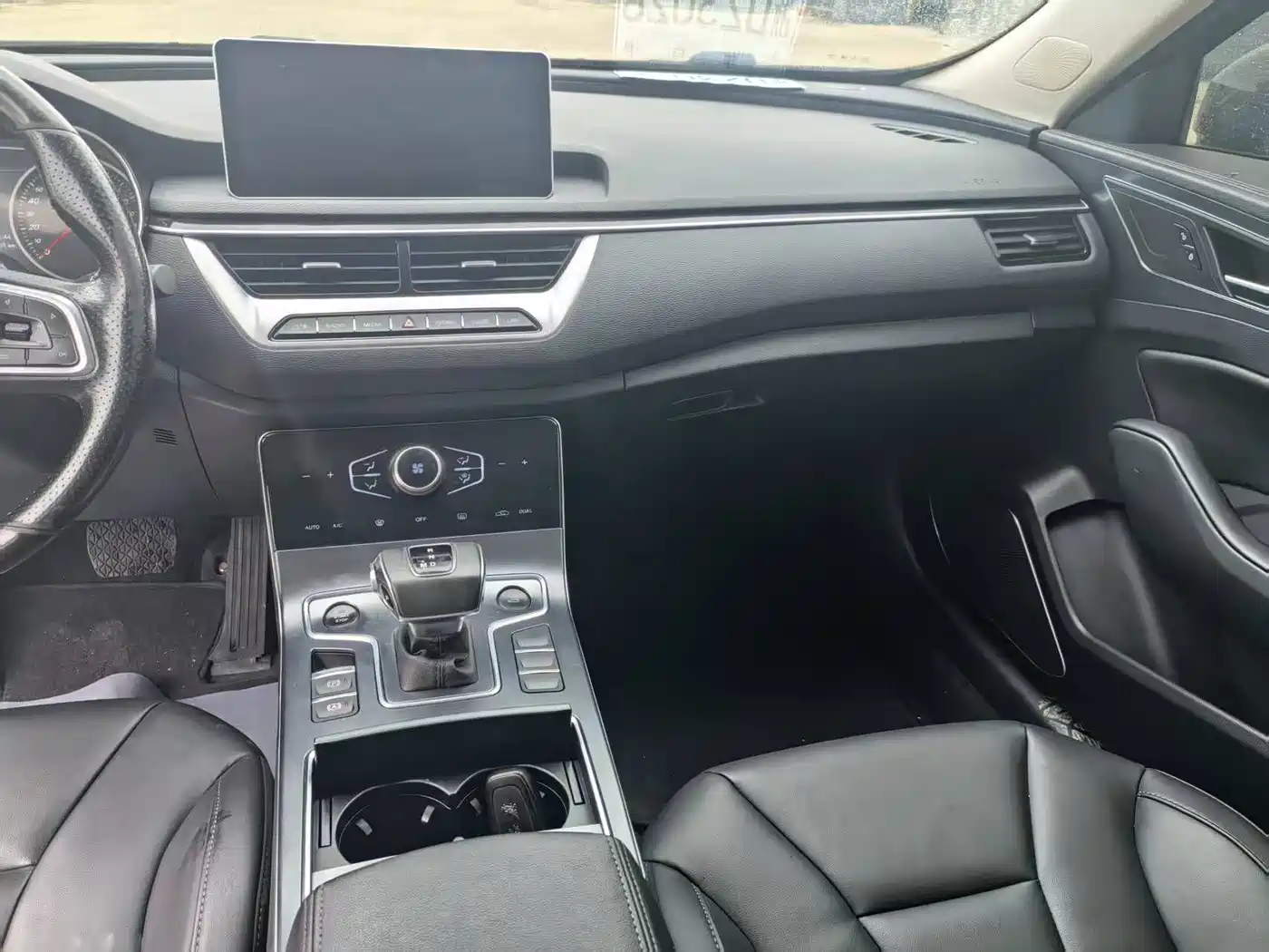 Hongqi H5 2020 1.5T DCT Qi Rhythm Edition фото 9