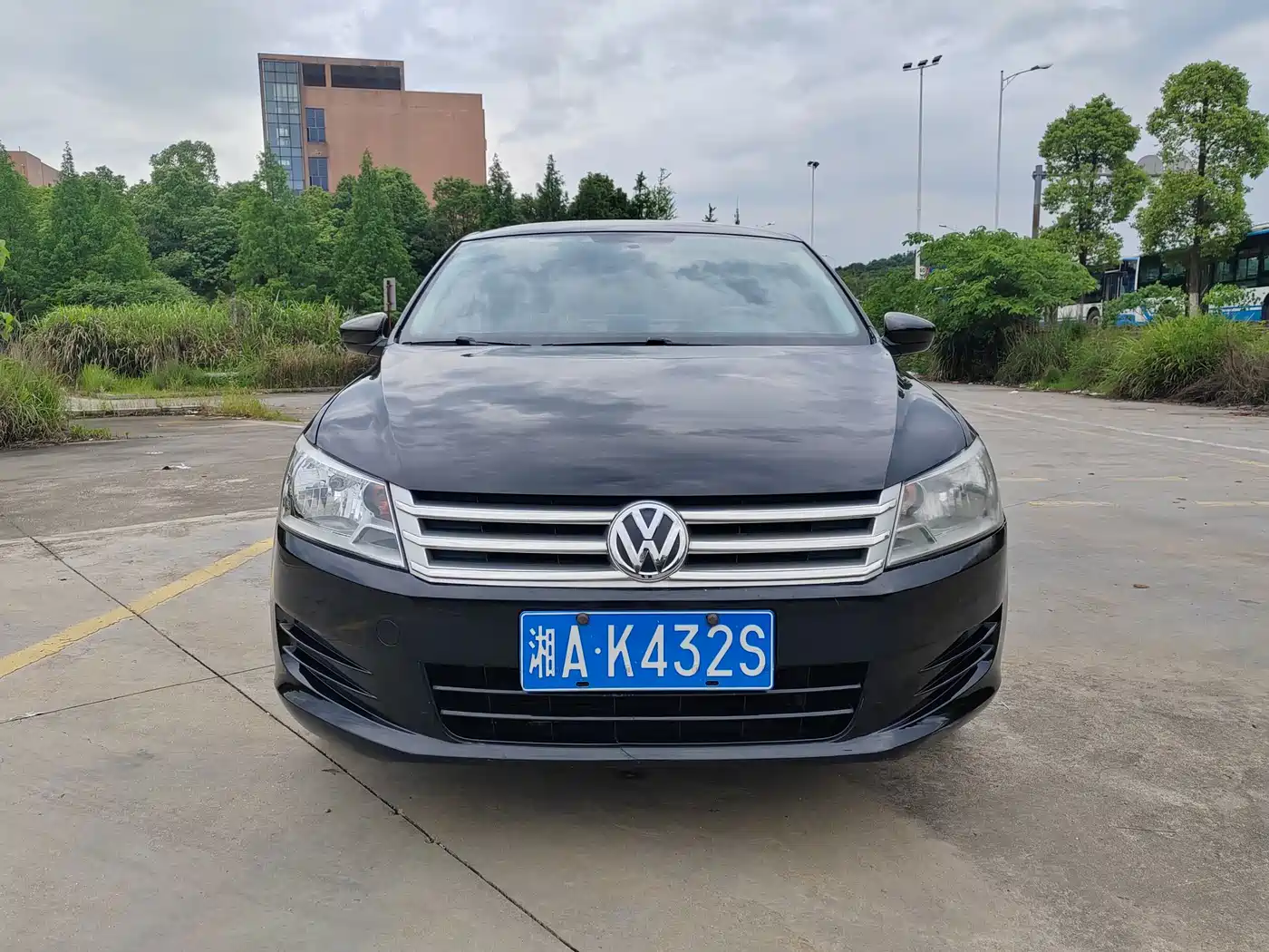 Volkswagen Santana 2015 1.6L Automatic Trend Edition фото 2