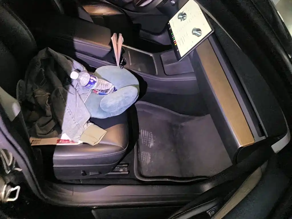 Фото 13 - Tesla Model 3