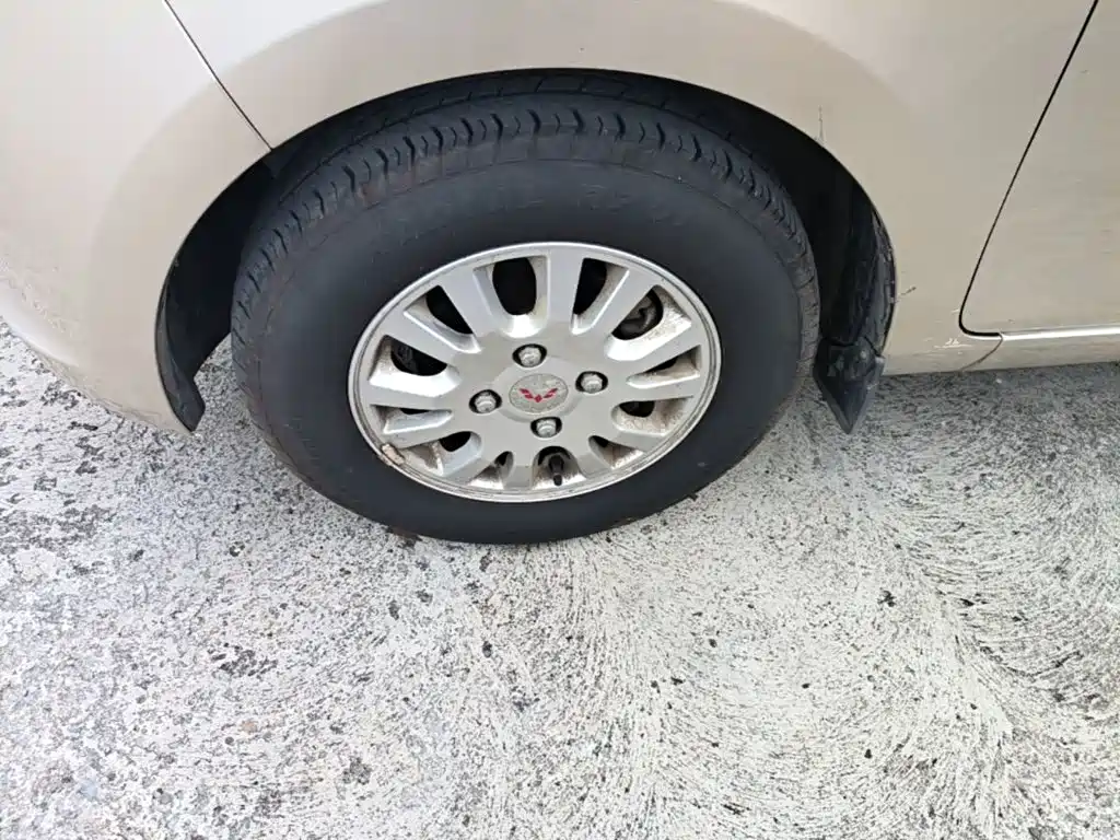 Wuling Motors Wuling Rongguang V 2019 2018 1.5L Standard