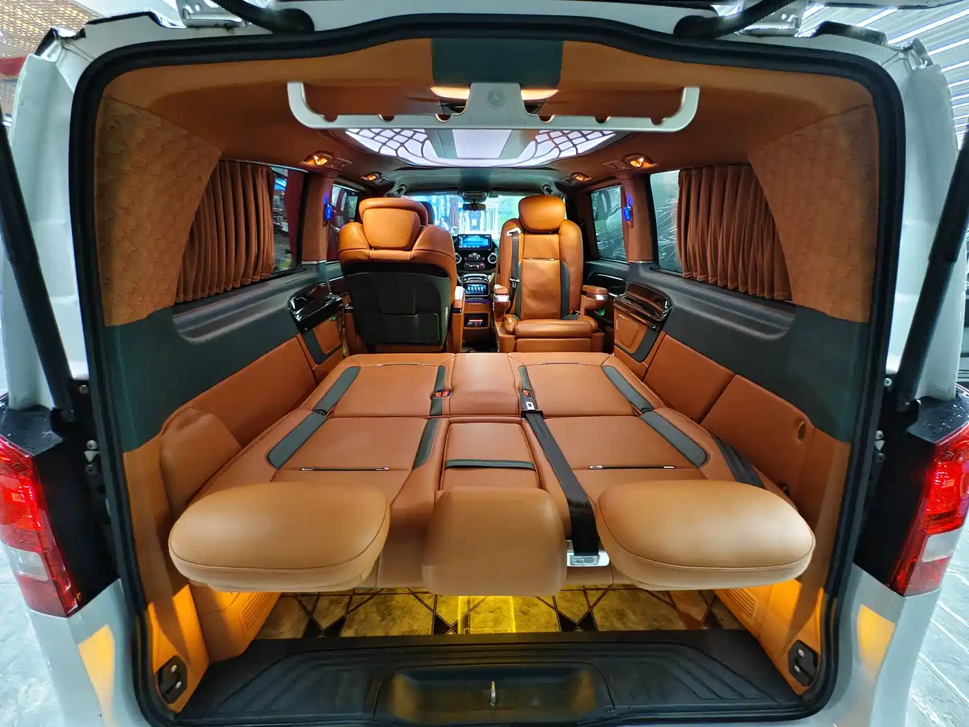 Mercedes-Benz Vito 2021 2.0T Business Edition 7-seater фото 5