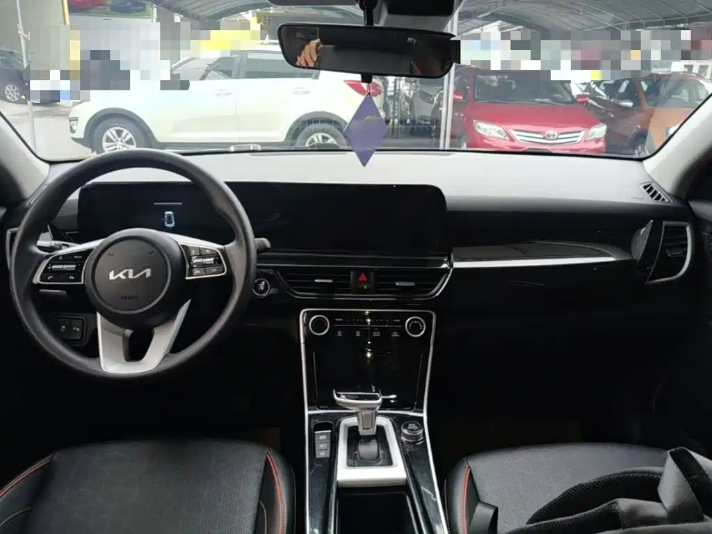 Kia Seltos 2024 2023 1.5L CVT Luxury Edition