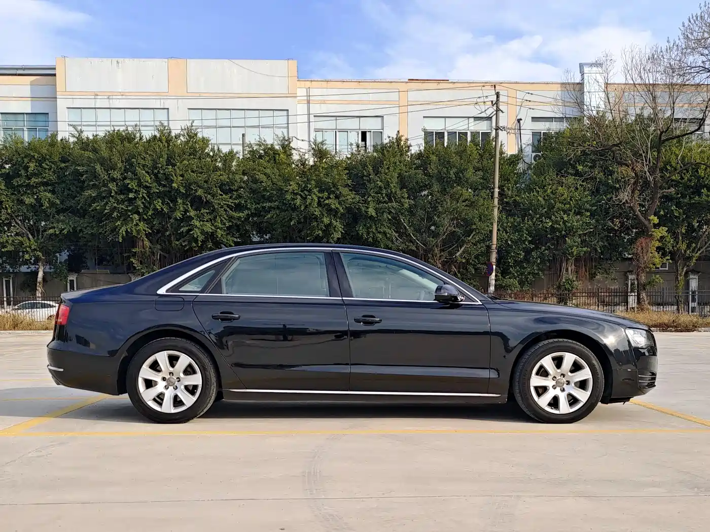 Audi A8 2011 A8L 3.0 TFSI quattro Premium (245kW) фото 6
