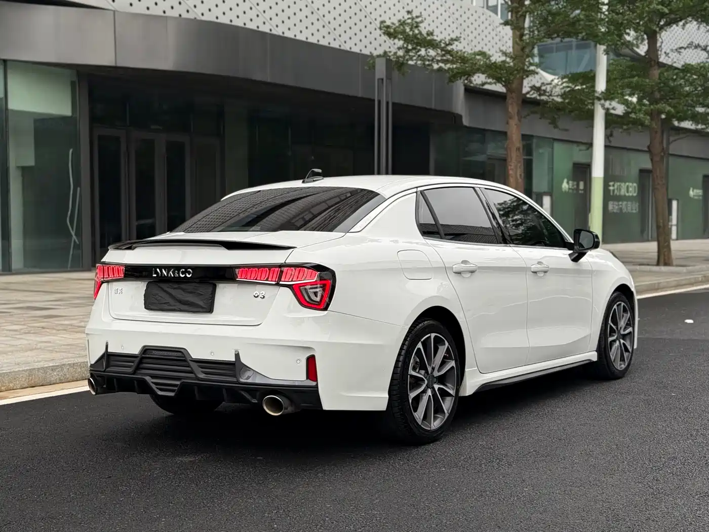 Lynk & Co 03 2019 1.5TD DCT Power Edition China VI фото 4