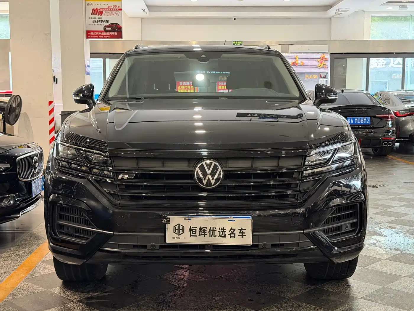 Volkswagen Touareg 2021 2021 3.0TSI Sharp Edition with Gloss Black Sports Package