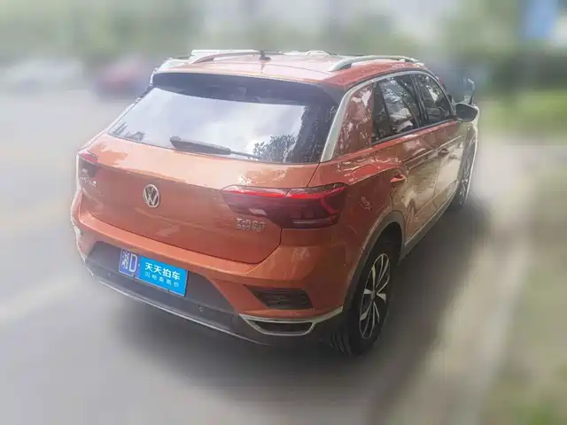Volkswagen T-ROC 2018 280TSI DSG 2WD Comfort (China V) — фото 2