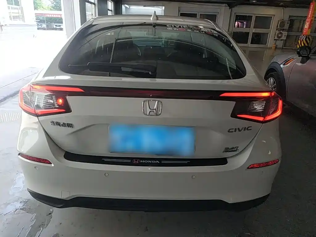 Photo 6 - Honda Civic