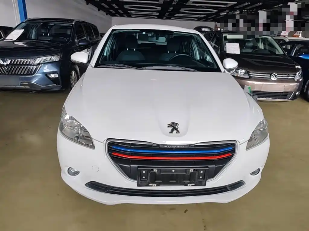 Peugeot 301 2017 2016 1.6L Auto Comfort Edition