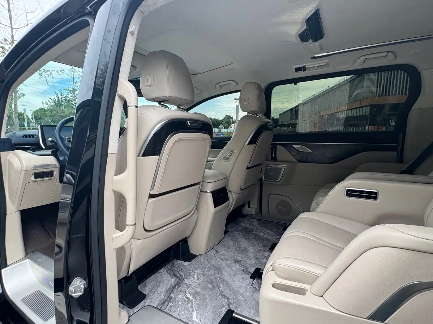 WEY Alpine 2024 2023 AWD Executive Long Wheelbase