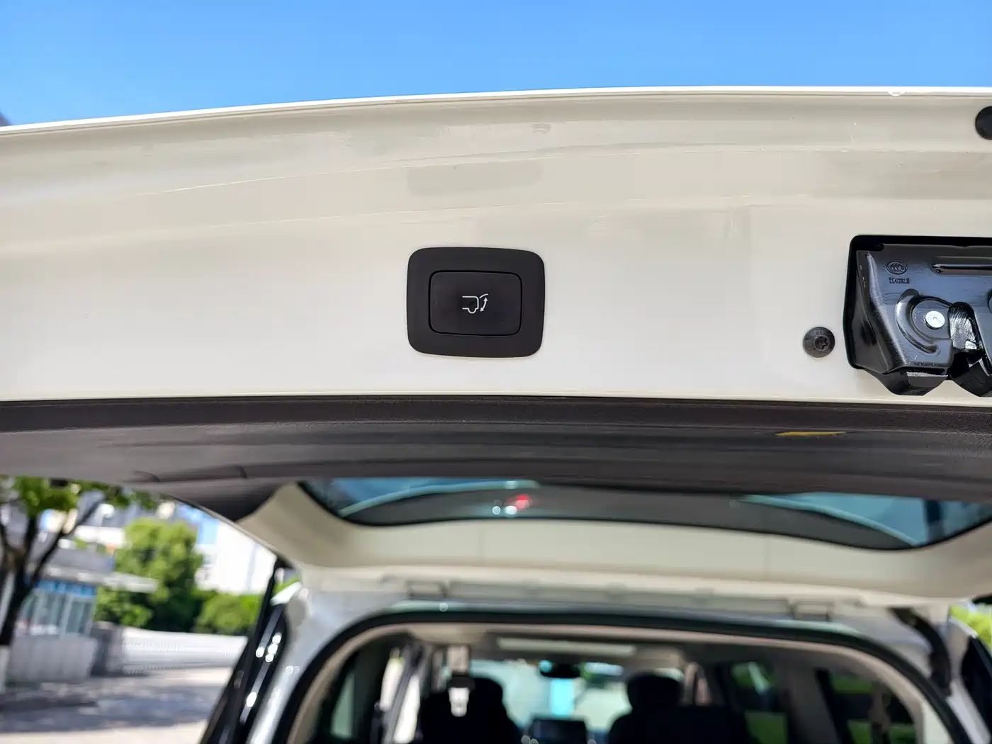 SAIC Maxus Maxus G20 2023 Facelift PLUS 2.0T Gasoline Auto Luxury фото 11