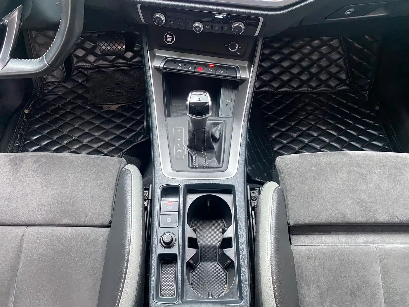 Audi Q3 2022 35 TFSI Fashion Dynamic фото 14