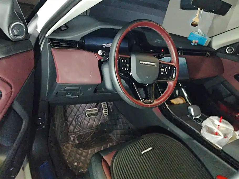 Land Rover Range Rover Evoque 2024 Range Rover Evoque L 249PS Light Master Edition фото 12