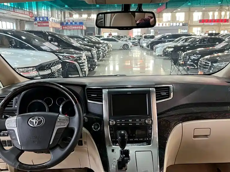 Toyota Alphard 2015 3.5L Luxury Edition фото 7