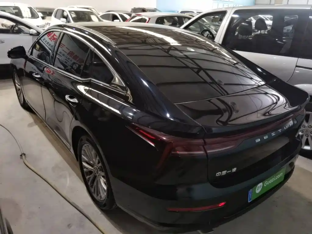 Besturn B70 2025 2025 Dragon Glory Edition 1.5T Premium