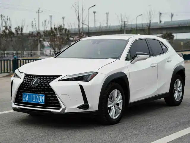 lexus ux